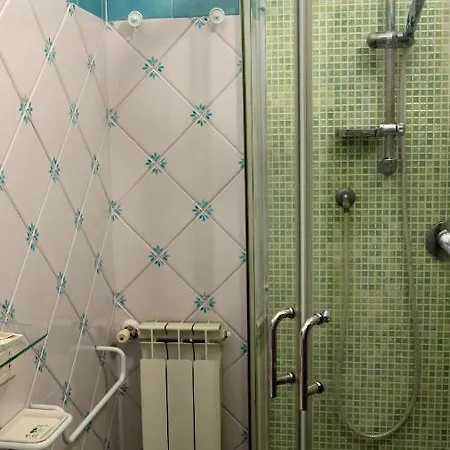 - B&B 