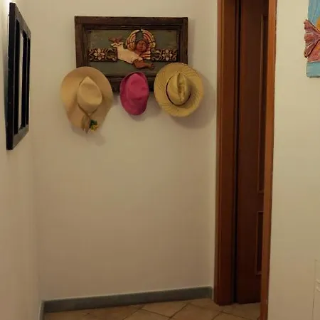 - B&B 